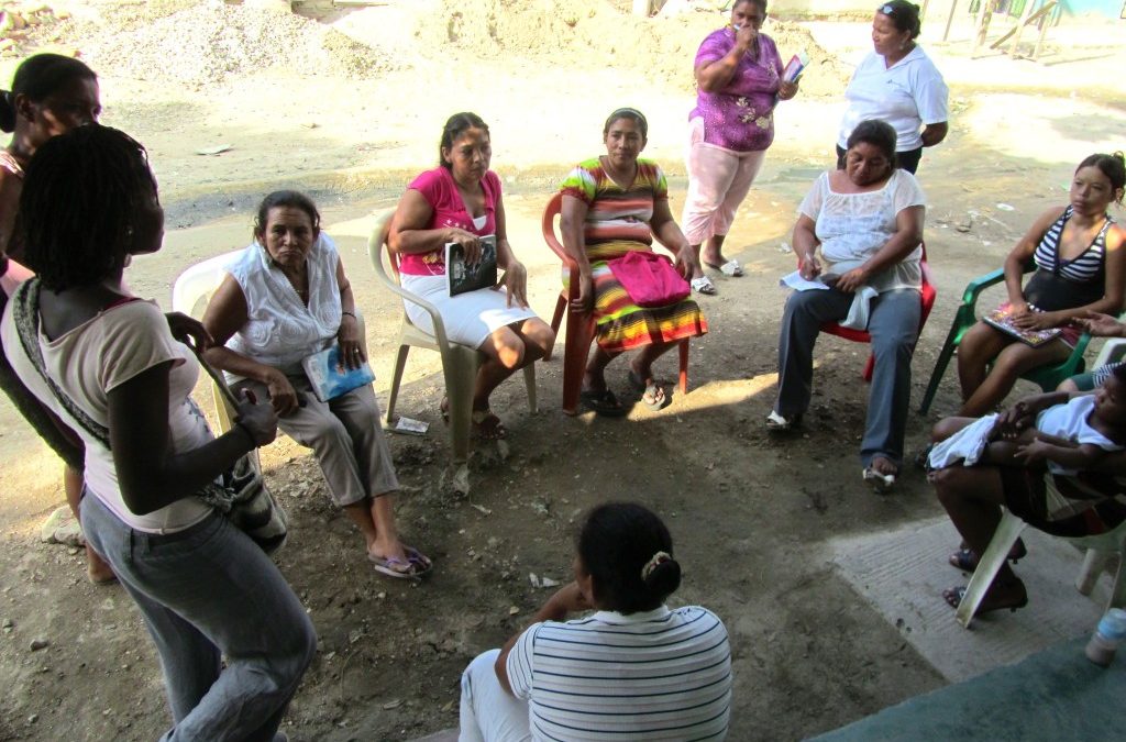 Talleres con las mujeres del barrio Oasis, Santa Marta